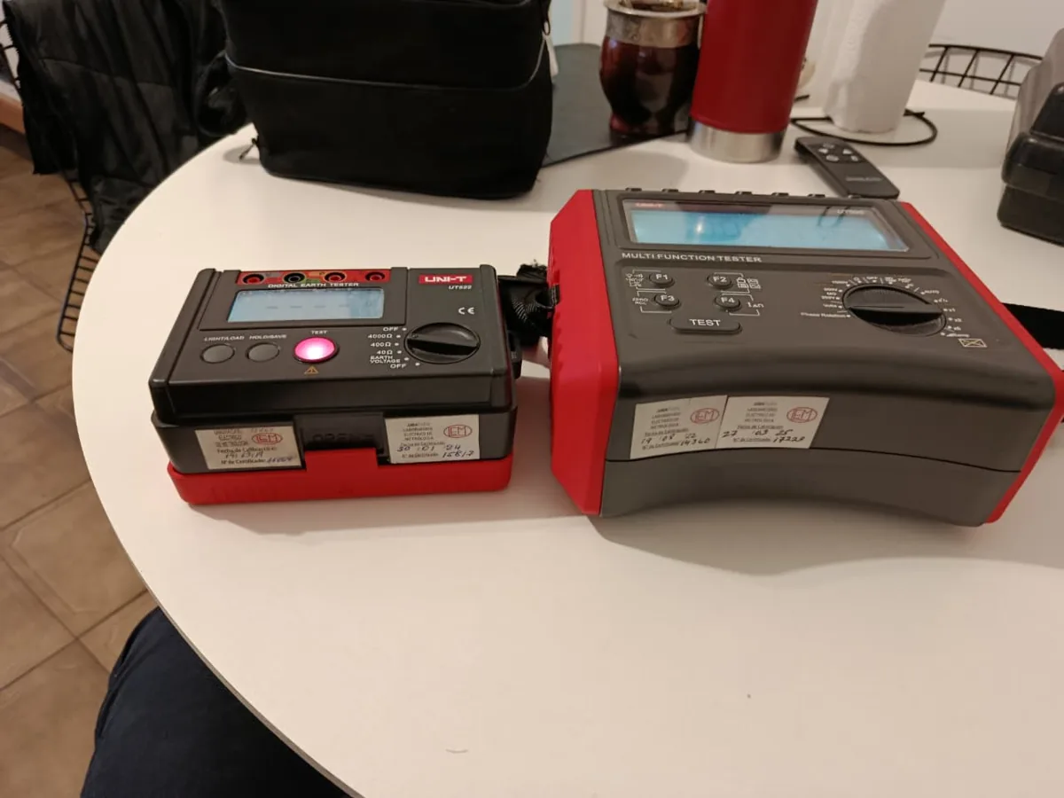 Instrumental de medición eléctrica UNI-T certificado INTI — telurímetro y multifunción
